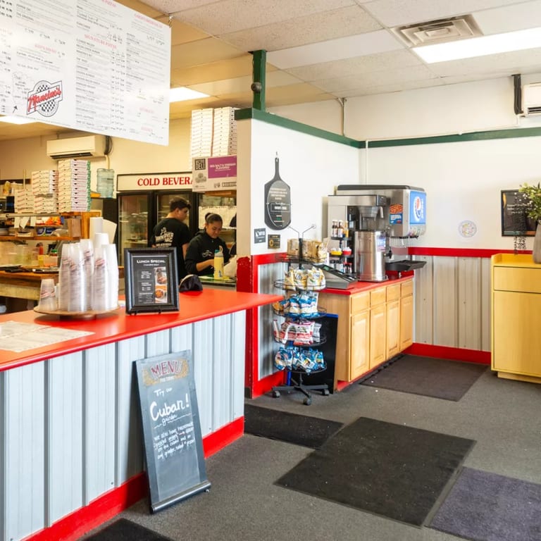 Food Meets a Comfortable Table Experience